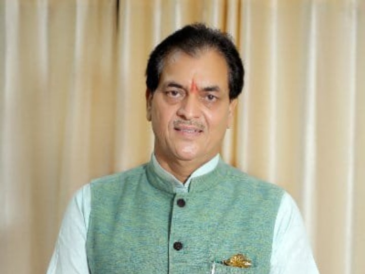 वित्त मंत्री ने दी मरीजों को राहत, चिकित्सा सेवा शुल्क किया कम