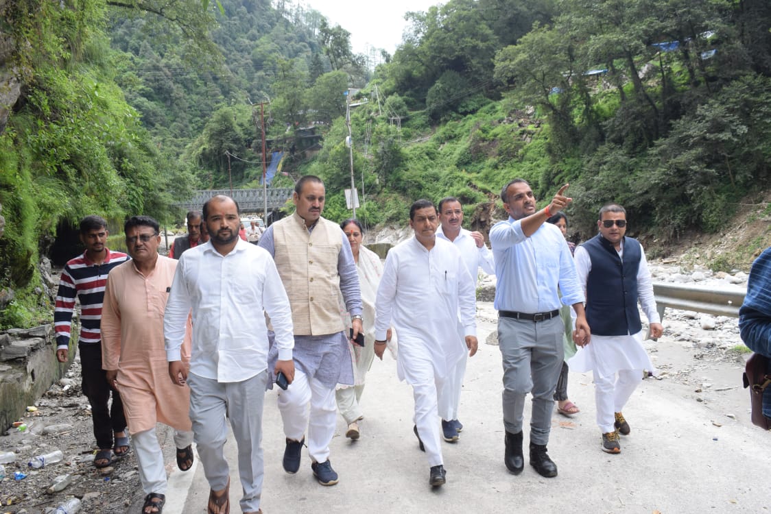 गढ़वाल सांसद ने किया आपदाग्रस्त क्षेत्र केदारघाटी का निरीक्षण