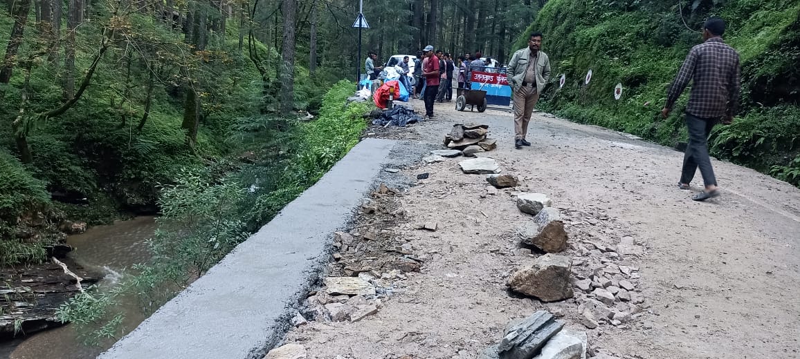 आरतोला-जागेश्वर सड़क दुरुस्त,आज से होगा वाहनों का संचालन