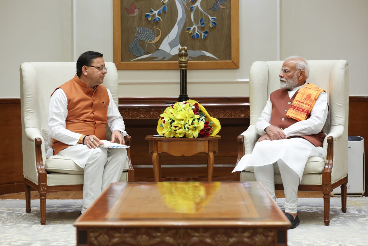 PM मोदी से मिले CM धामी, इन योजनाओं के लिए मांगी परमिशन