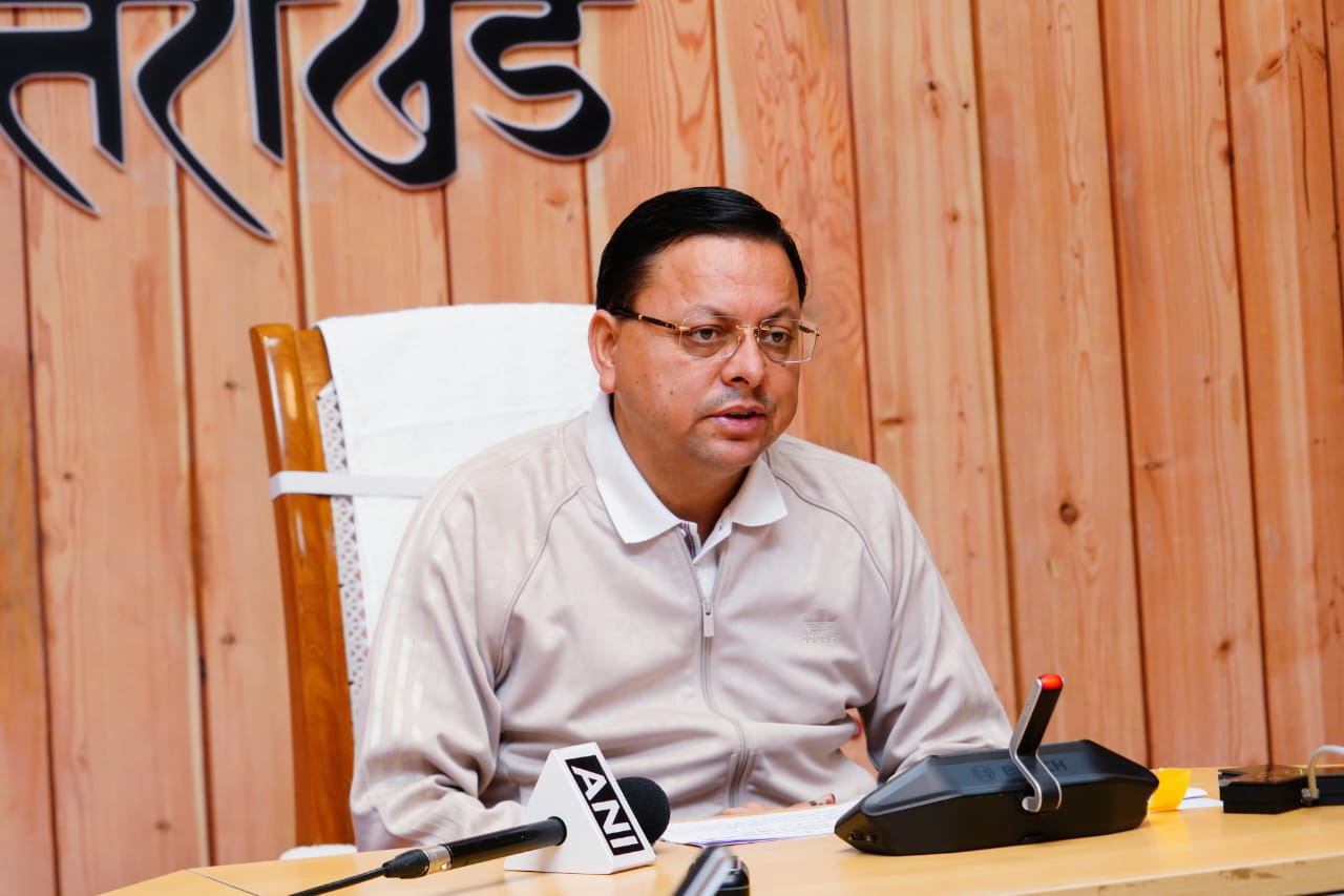 CM धामी ने वर्चुअल माध्यम से लालकुआं-बांद्रा सुपरफस्ट ट्रेन को हरी झण्डी दिखाकर रवाना किया