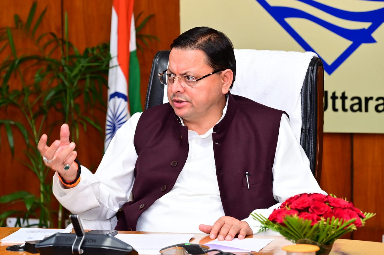 मुख्यमंत्री पुष्कर सिंह धामी के नेतृत्व में तेजी से मजबूत हो रहा बिजली वितरण नेटवर्क,दो साल में बिछाई 4000 किमी बिजली की लाइन