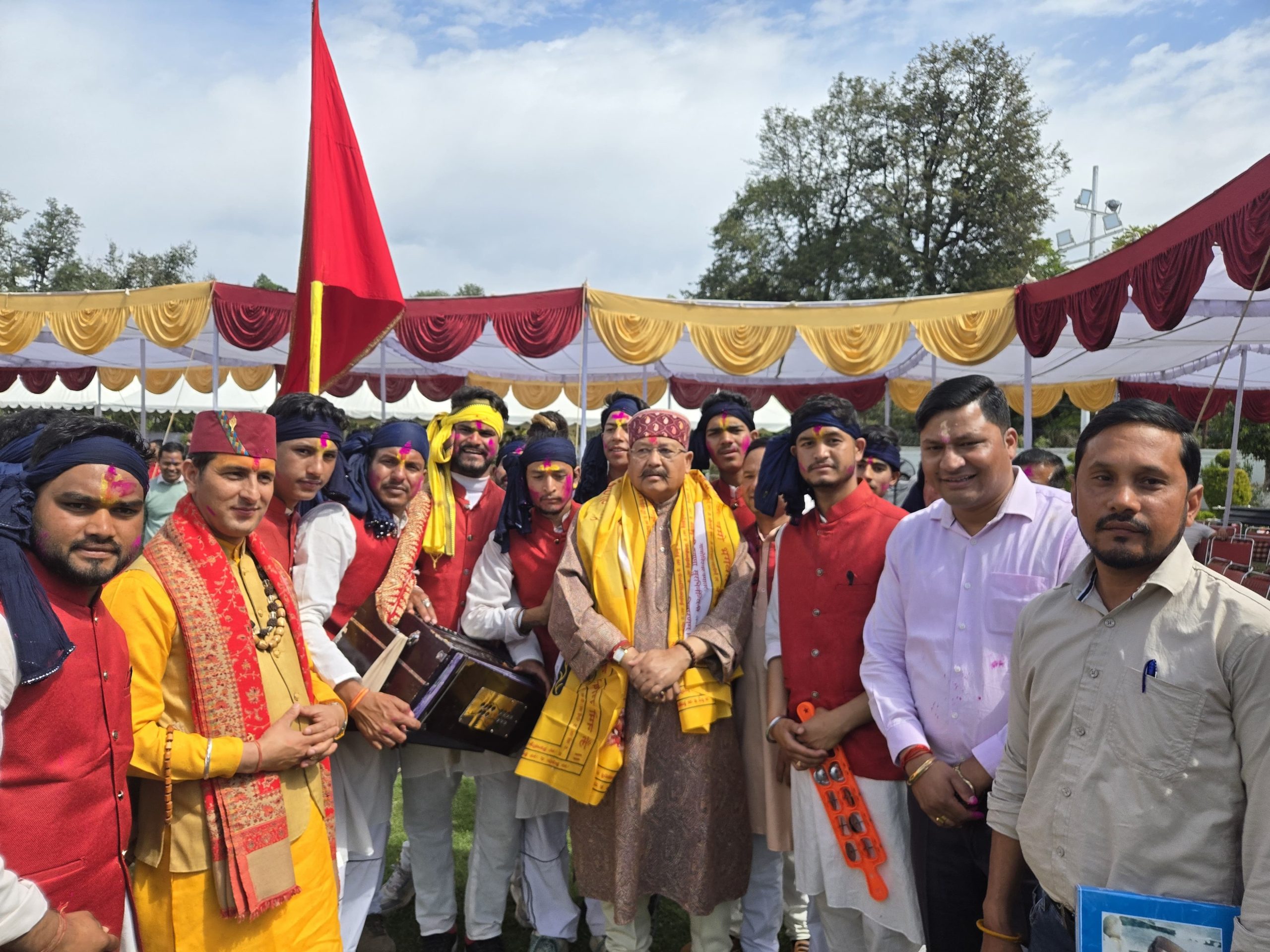 सनातन धर्म से जुड़ी हैं होली की जड़े: महाराज
