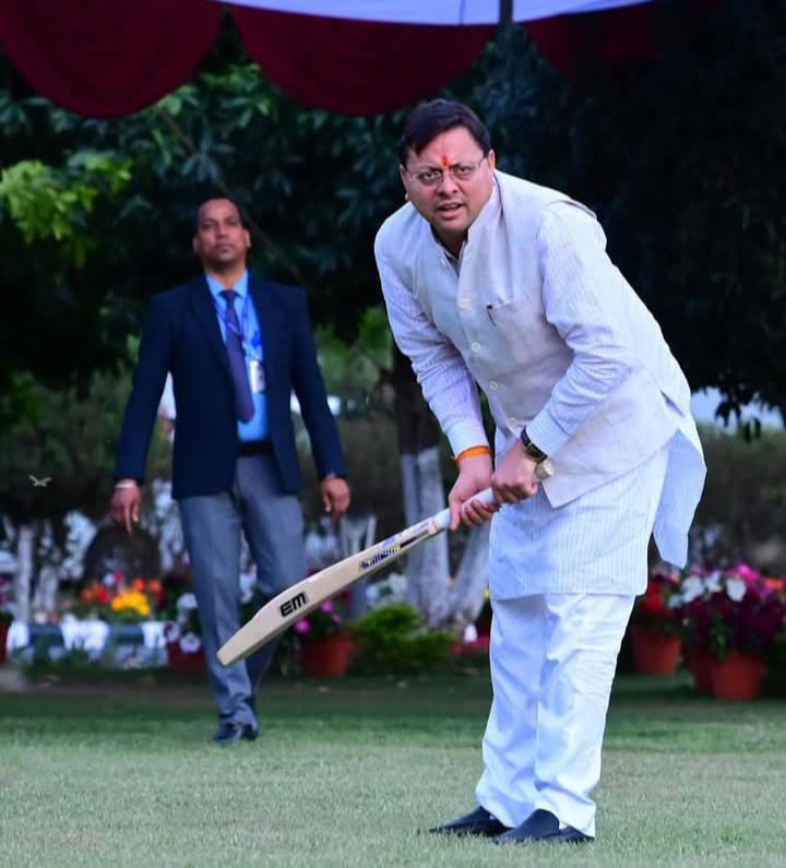 “मैदान में क्रिकेट, सरकार में परफेक्ट—सीएम धामी का मैनेजमेंट हर जगह हिट!”