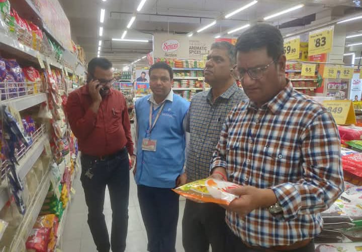 मुख्यमंत्री के निर्देश पर खाद्य सुरक्षा एवं औषधि प्रशासन विभाग ने राज्यभर में कुट्टू के आटे की गुणवत्ता सुनिश्चित करने के लिए विशेष निगरानी अभियान शुरू किया