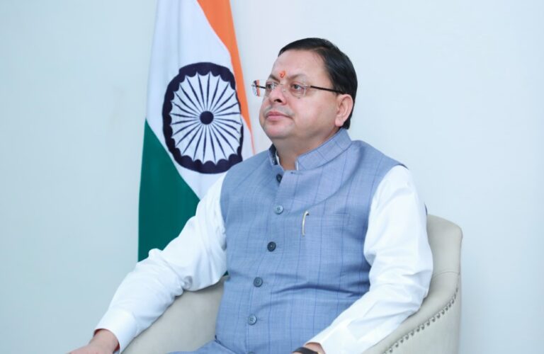 मुख्यमंत्री ने पेशावर कांड की वर्षगांठ की पूर्व संध्या पर वीर नायक चन्द्र सिंह गढ़वाली के योगदान का भावपूर्ण स्मरण किया