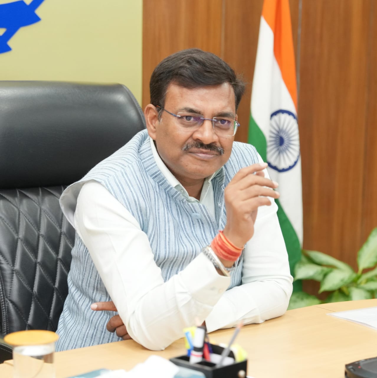 01 मई, 2025 से विभागों में अनिवार्य रूप से बायोमैट्रिक उपस्थिति सुनिश्चित करें अधिकारी: मुख्य सचिव