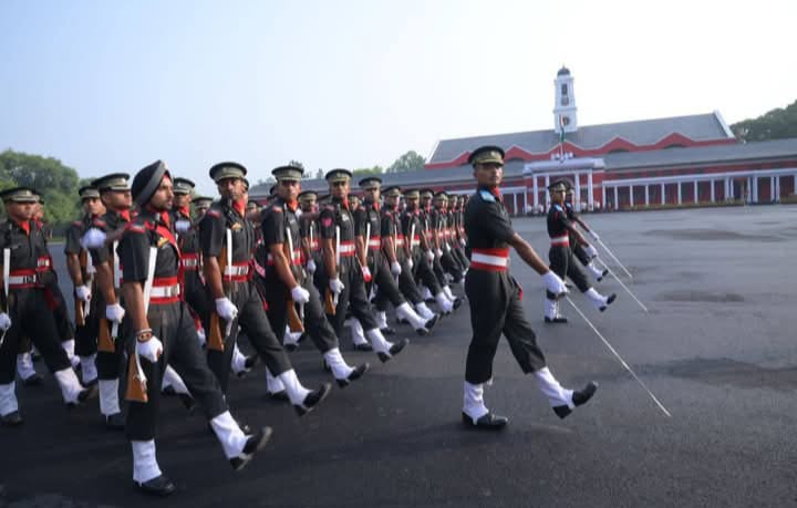 भारतीय सैन्य अकादमी (IMA), में156वीं पासिंग आउट परेड का भव्य आयोजन हुआ