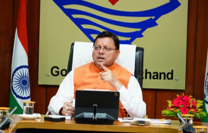 मुख्यमंत्री धामी ने की नागरिक उड्डयन विभाग की गेमचेंजर योजनाओं की समीक्षा