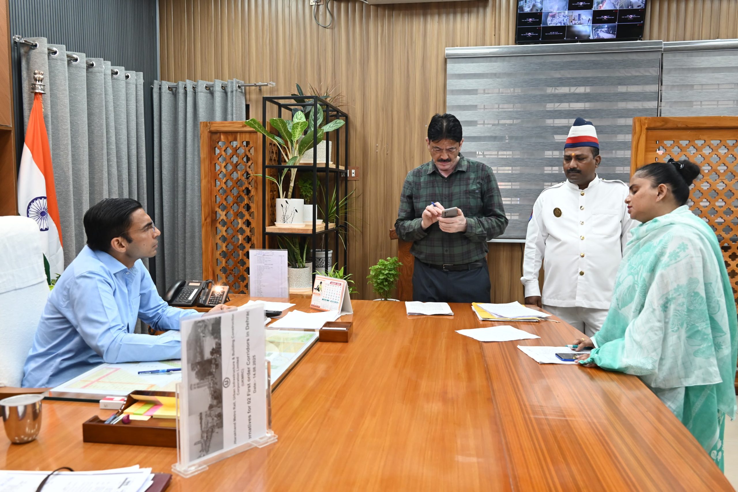 जिलाधिकारी के निर्देश पर तीन दिन में हुआ भूमि का दाखिल-खारिज