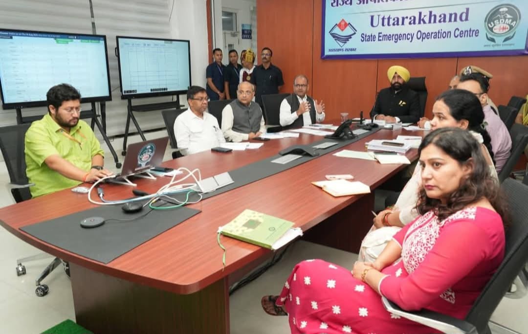 राज्यपाल ने राहत और बचाव कार्यों को सराहा
