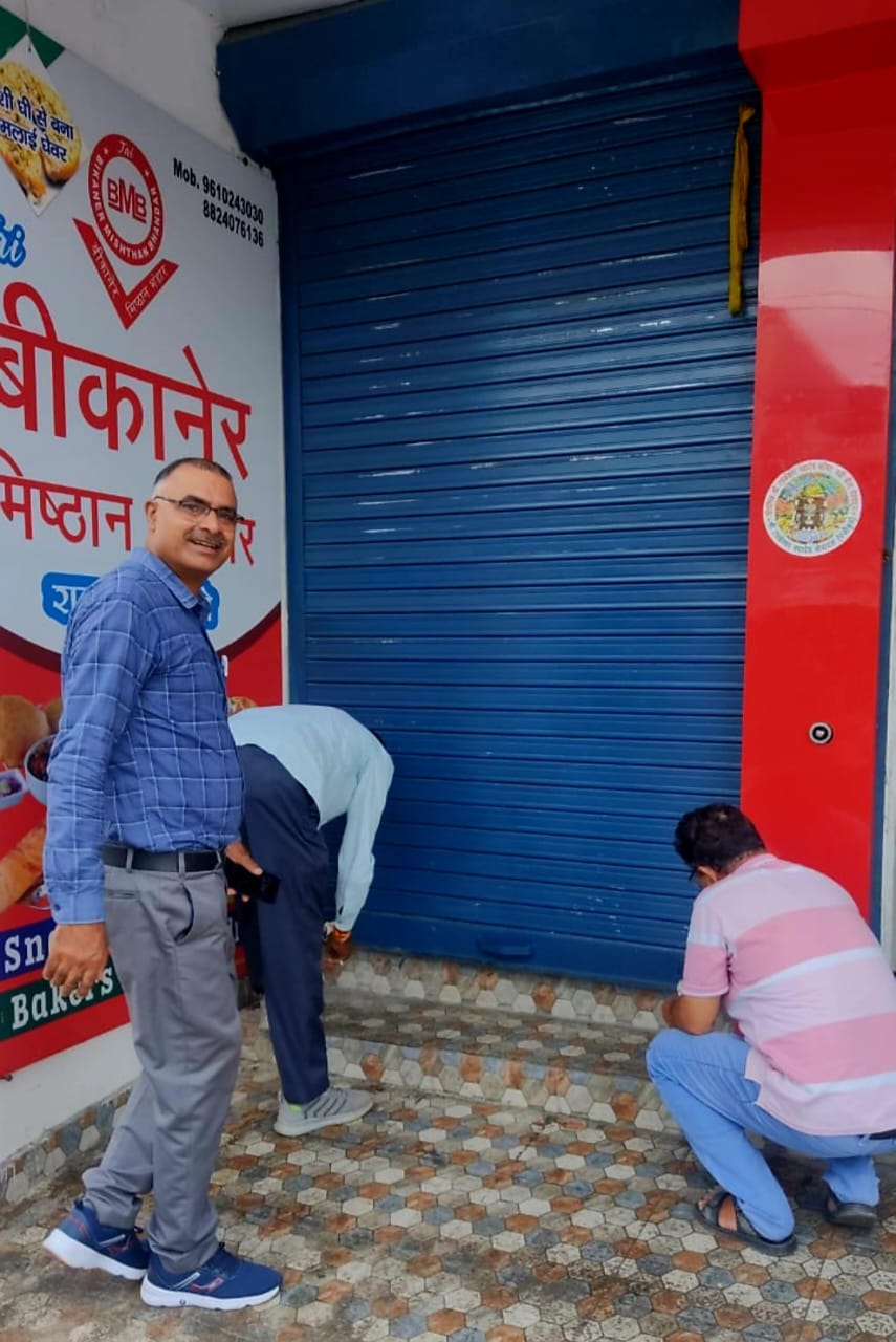 एमडीडीए की कड़ी कार्रवाई, नेहरू कॉलोनी में अवैध निर्माण सील, चेतावनी जारी