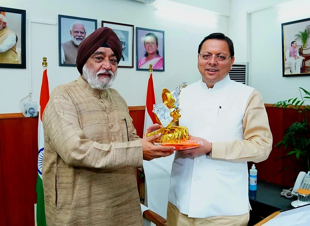 मुख्यमंत्री धामी से गुरुद्वारा श्री हेमकुंट साहिब मैनेजमेंट ट्रस्ट के अध्यक्ष श्री नरेंद्र जीत सिंह बिंद्रा ने मुलाकात की