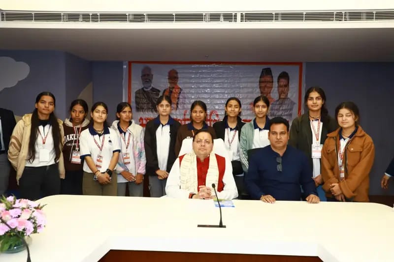 ज्ञान, विज्ञान और अनुसंधान से नई चीजें सीखने का अवसर मिलता है: सीएम