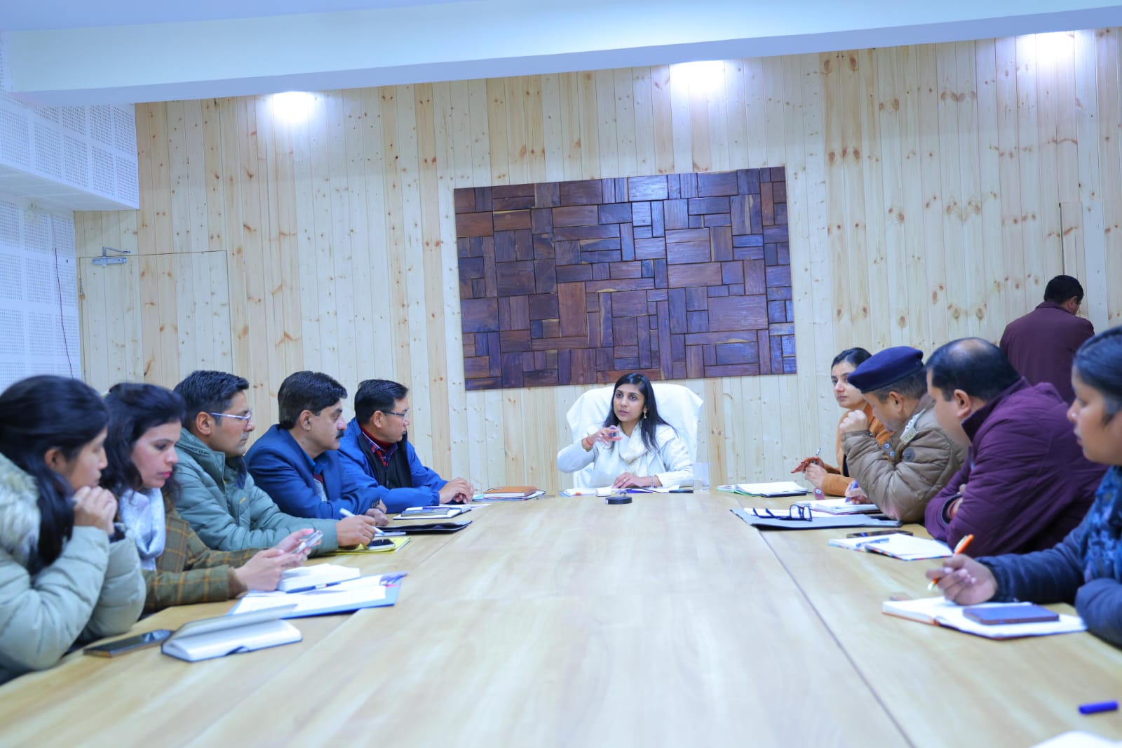 बूंखाल मेला 2025: जिलाधिकारी स्वाति एस. भदौरिया ने व्यवस्थाओं को लेकर दिए आवश्यक निर्देश