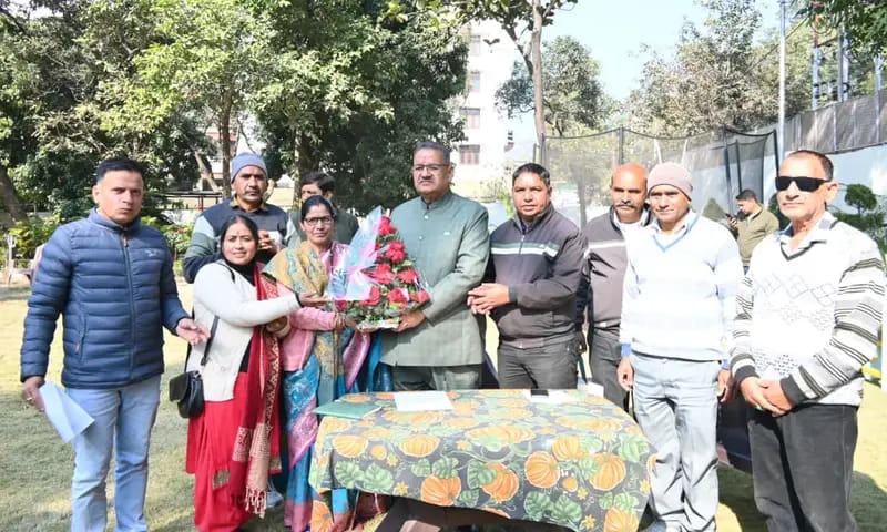 कृषि सहायकों के पदाधिकारियों ने मंत्री गणेश जोशी से भेंट कर मानदेय बढ़ोतरी हेतु जताया आभार