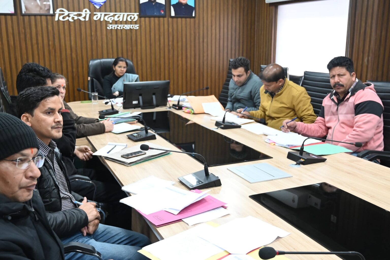 एग्रीस्टैक योजना/नक्शा प्रोजेक्ट सम्बन्धी समीक्षा बैठक जिलाधिकारी की अध्यक्षता में हुई आयोजित
