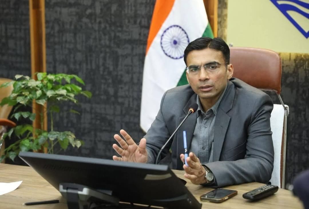 खुली नहर का कहर, बुजुर्ग को आई गंभीर चोट, प्रशासन ने दर्ज कराया मुकदमा