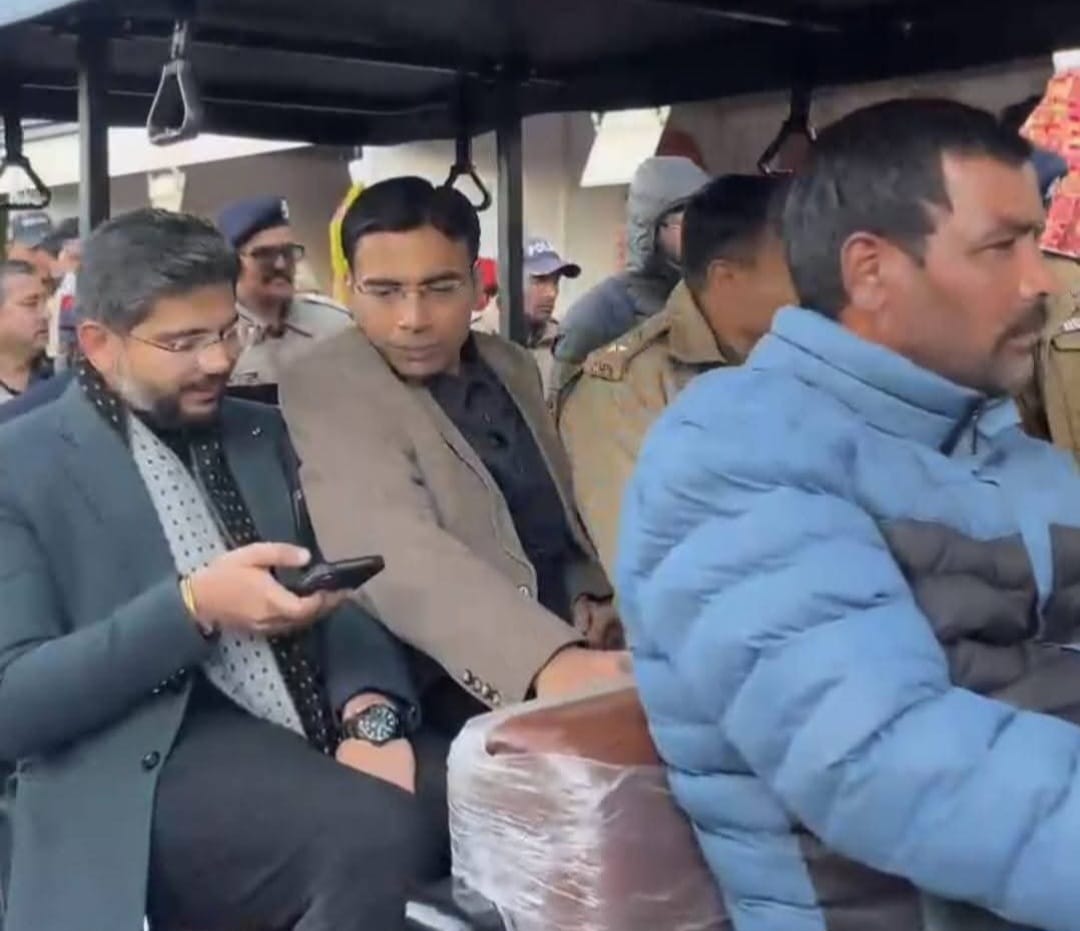 पहाड़ों की रानी मसूरी में अब 54 गोल्फ कार्ट लेंगे रिक्शा की जगह , जाम से मिलेगी राहत