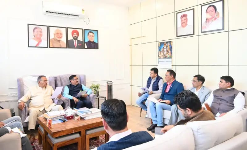 मंत्री गणेश जोशी ने की सैनिक कल्याण विभाग की समीक्षा