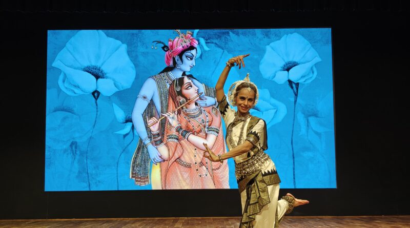 विरासत कला उत्सव में सजी शास्त्रीय नृत्य की अनुपम छटा, लेखक गाँव में झूमे दर्शक