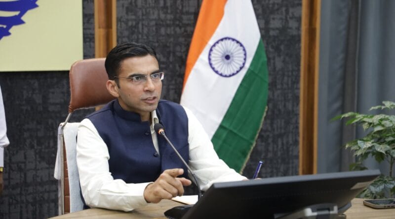 डीएम दून के निर्देशों के अनुपालन में चला जनता दर्शन