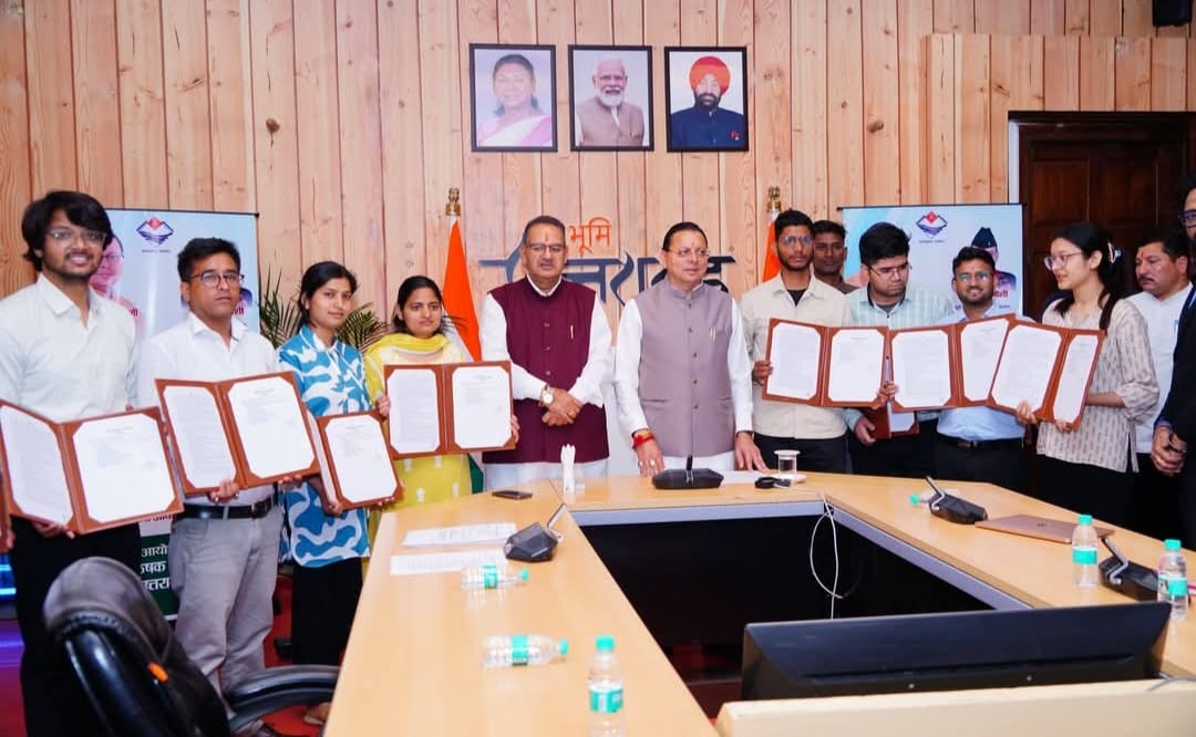 कृषि विभाग में नई नियुक्तियां, सीएम धामी ने सौंपे 12 नियुक्ति पत्र