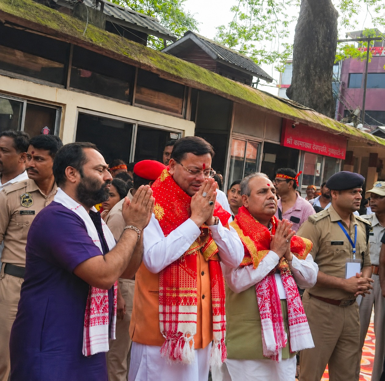 मुख्यमंत्री पुष्कर सिंह धामी ने कामाख्या देवी मंदिर में की पूजा-अर्चना