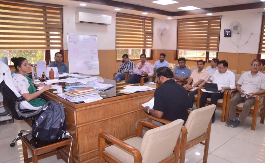 कुंभ 2027 के निर्माण कार्यों की मेलाधिकारी ने की समीक्षा