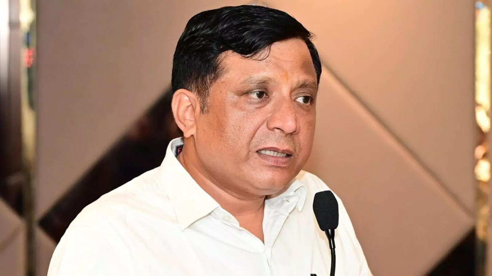 महानिदेशक सूचना ने विभागीय अधिकारियों एवं कर्मचारियों से की ये अपील