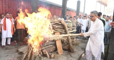 पूर्व मुख्यमंत्री/मेजर जनरल (सेवानिवृत्त) भुवन चंद्र खंडूड़ी की अंतिम यात्रा में उमड़ा जनसैलाब