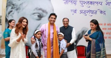 देश के पहले लेखक गांव पहुंचे डॉ. कुमार विश्वास, कविता और भारतीय संस्कृति से युवाओं को दिया प्रेरणा का संदेश