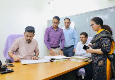 देहरादून को मिला नया नेतृत्वः डॉ. आशीष चौहान ने संभाली जिलाधिकारी की कमान