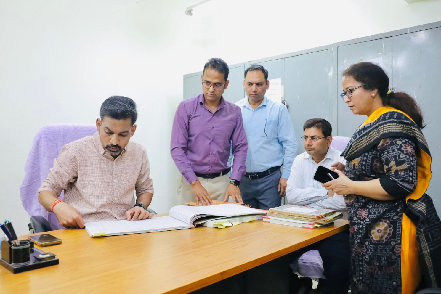देहरादून को मिला नया नेतृत्वः डॉ. आशीष चौहान ने संभाली जिलाधिकारी की कमान