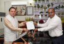 CM धामी को सौंपा गया गणना फॉर्म, प्रदेशभर में शुरू हुआ मतदाता सत्यापन अभियान