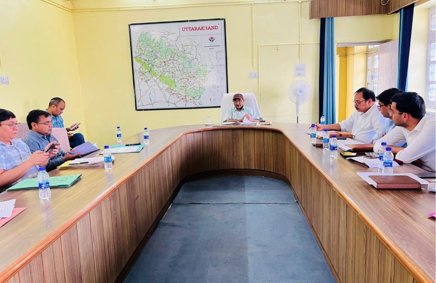 आपदा पुनर्निर्माण कार्यों में तेजी लाने के निर्देश