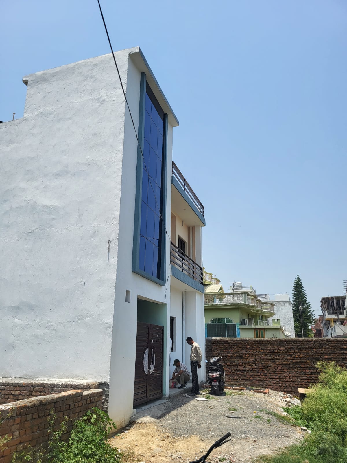 अवैध निर्माणों पर एमडीडीए का बड़ा प्रहार, जीएमएस रोड और शिमला रोड के दो निर्माण सील