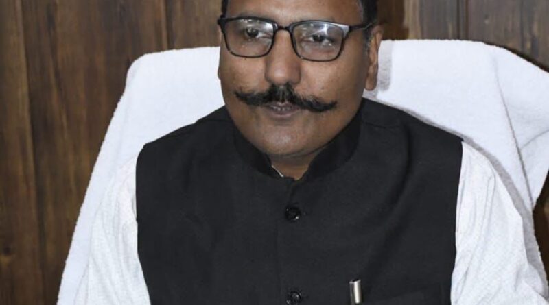 नैनीताल में फुटपाथ होंगे अतिक्रमण मुक्त, जिलाधिकारी ललित मोहन रयाल ने चलाया विशेष अभियान