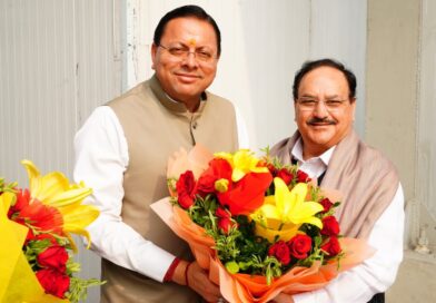 सीएम धामी ने केन्द्रीय मंत्री जगत प्रकाश नड्डा का स्वागत किया