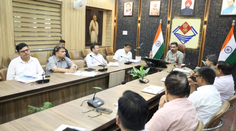 रिस्पना नदी के पुनर्जीवन को मिली नई गति, डीएम ने गठित कराई टास्कफोर्स; 7 दिन में मांगा विस्तृत एक्शन प्लान