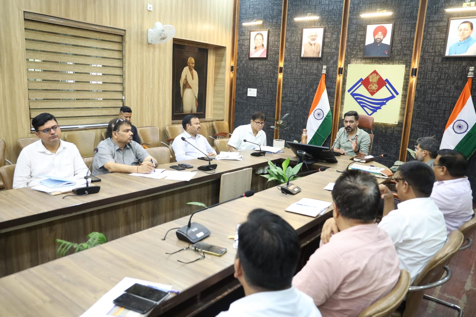 रिस्पना नदी के पुनर्जीवन को मिली नई गति, डीएम ने गठित कराई टास्कफोर्स; 7 दिन में मांगा विस्तृत एक्शन प्लान