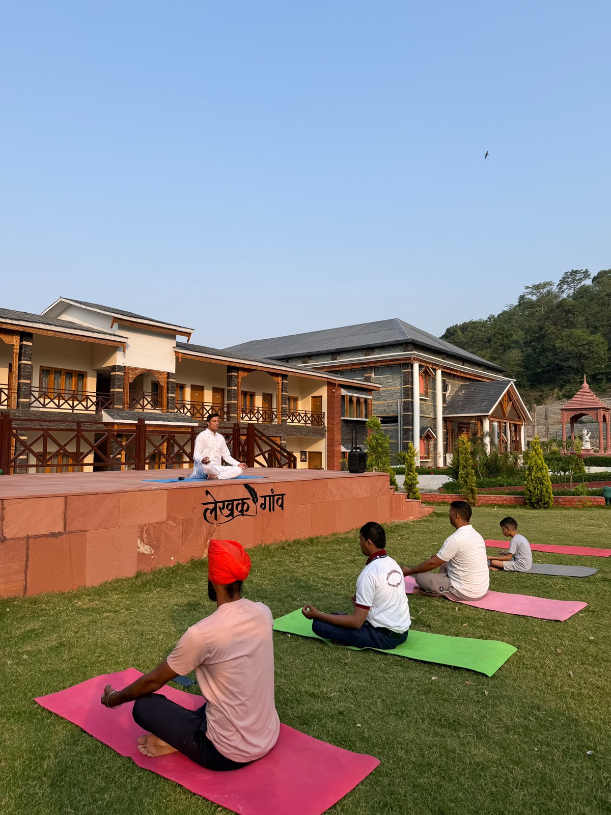 देश के पहले लेखक गांव थानों में हर माह गूंजेगा योग का संदेश, सामूहिक योग अभियान शुरू