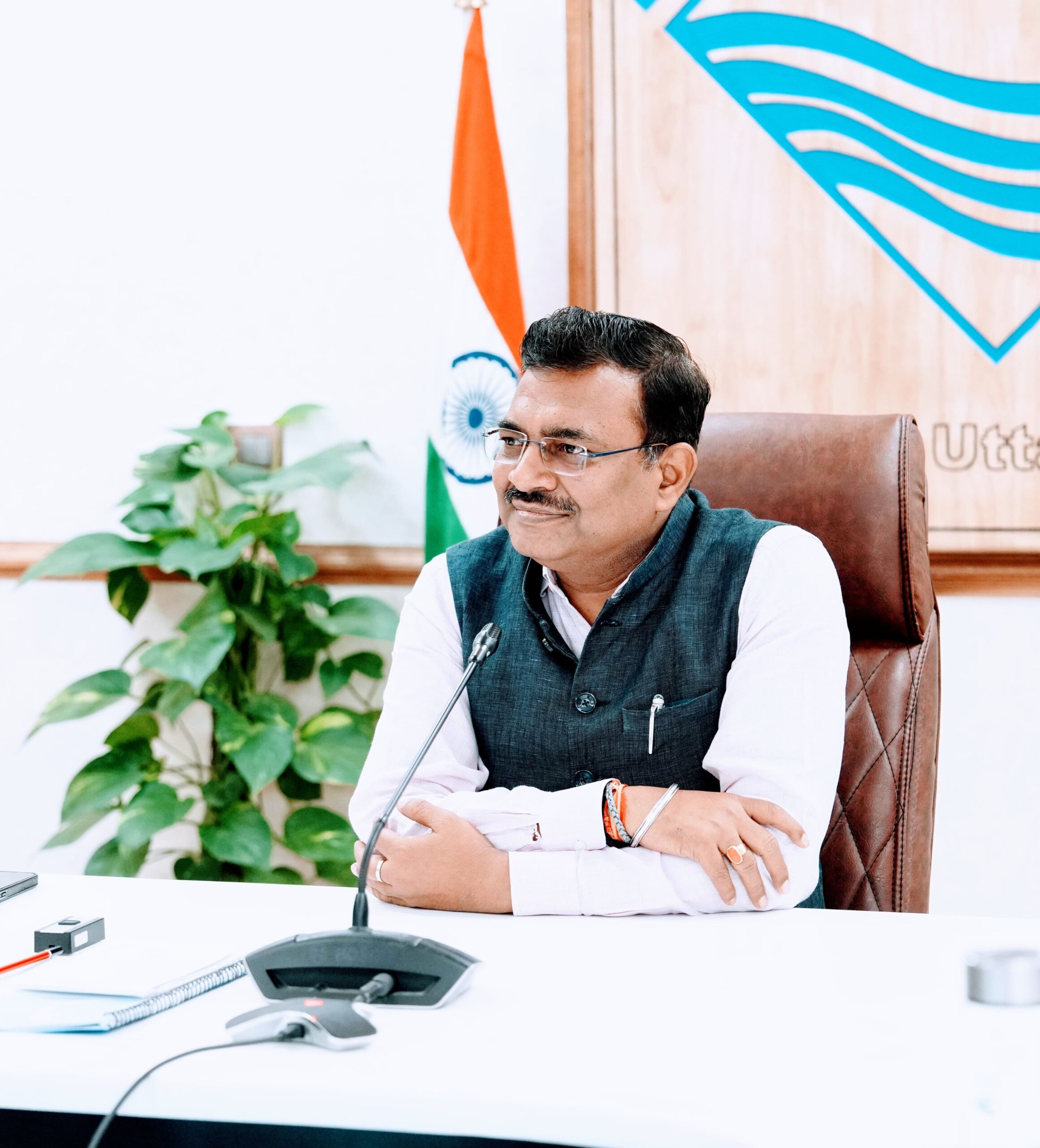 देहरादून: टिहरी लेक ग्लोबल डेस्टिनेशन को लेकर हुई हाई पॉवर कमेटी की बैठक