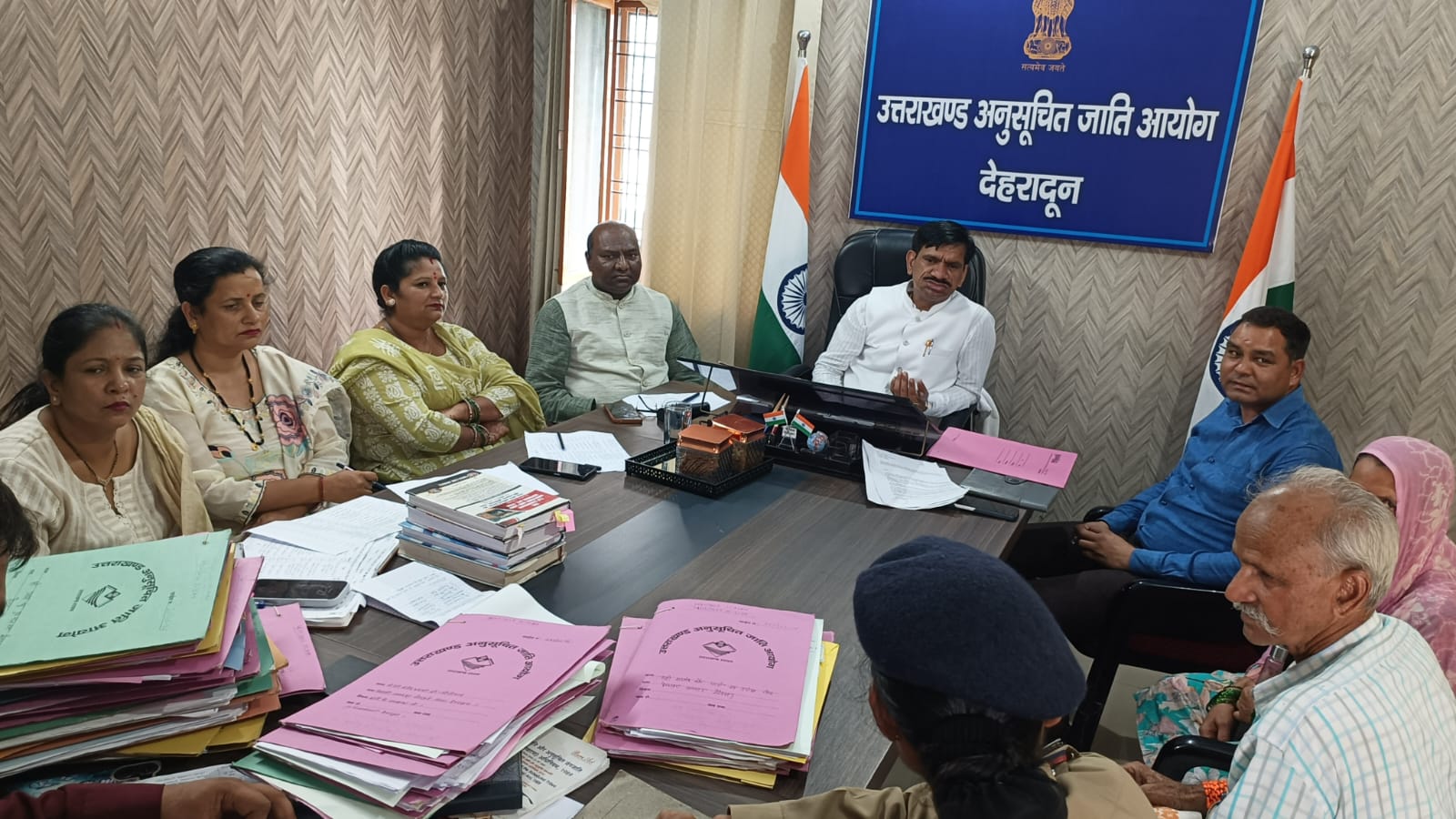 उत्तराखंड अनुसूचित जाति आयोग के अध्यक्ष की अध्यक्षता में आयोजित हुई जनसुनवाई