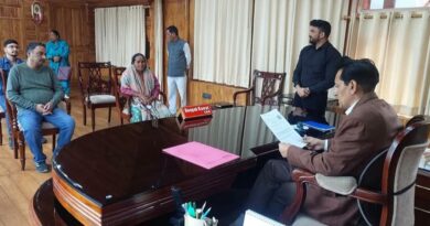 कुमाऊं आयुक्त के निर्देश पर विरासतन दाखिल खारिज का प्रकरण निस्तारित, रेवती देवी के नाम दर्ज हुई भूमि