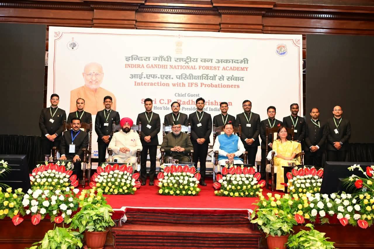 वन अधिकारी केवल प्रशासनिक अधिकारी नहीं, प्रकृति के प्रहरी भी हैं- मुख्यमंत्री धामी