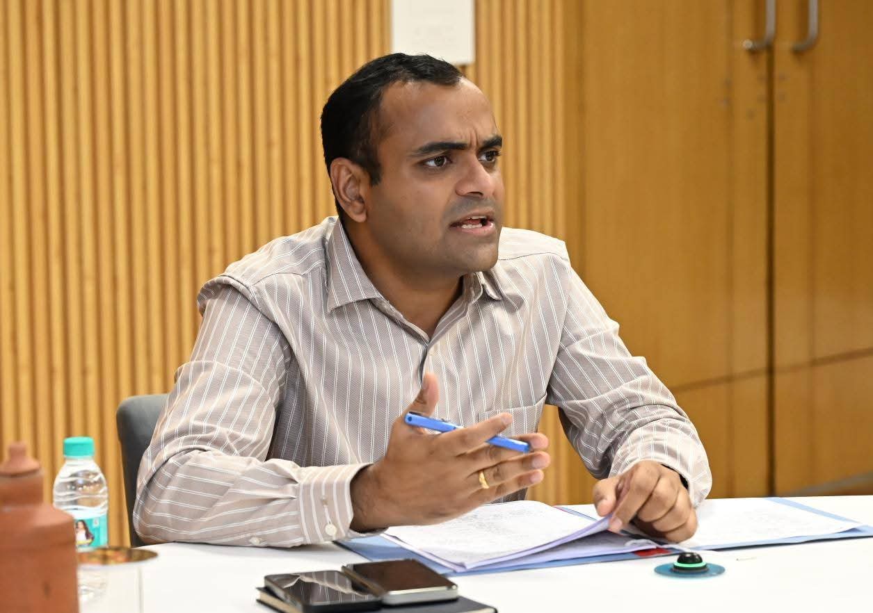 स्वच्छता व्यवस्था को और अधिक प्रभावी बनाने के निर्देश, घर-घर कचरा संग्रहण एवं चार-स्तरीय अपशिष्ट पृथक्करण पर विशेष जोर