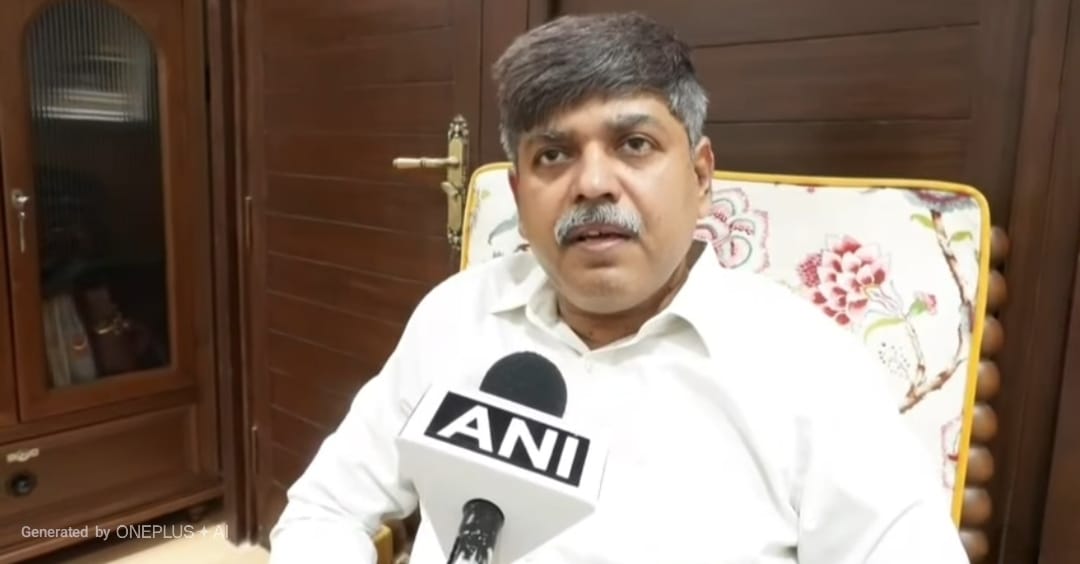 यूआईआईडीबी को लेकर उठाए जा रहे सवालों पर प्रमुख सचिव एवं यूआईआईडीबी एमडी श्री आर. मीनाक्षी सुंदरम की मीडिया से बातचीत