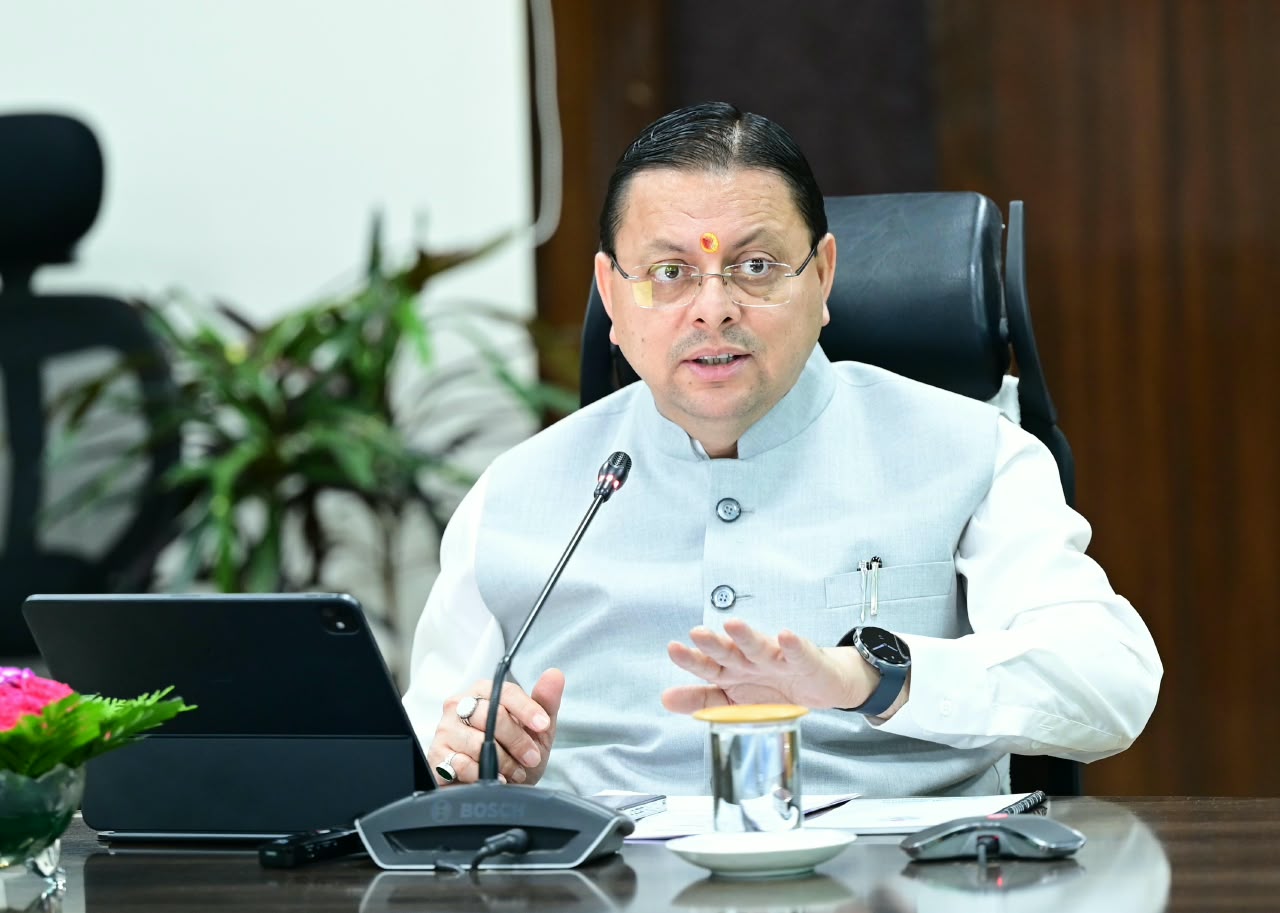 सीएम हेल्पलाइन पर प्राप्त जन शिकायतों का समयबद्ध एवं संतोषजनक निस्तारण सुनिश्चित किया जाए : मुख्यमंत्री