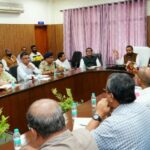 सफाई कर्मचारियों की समस्याओं का समयबद्ध समाधान सुनिश्चित करें अधिकारी: मकवाना